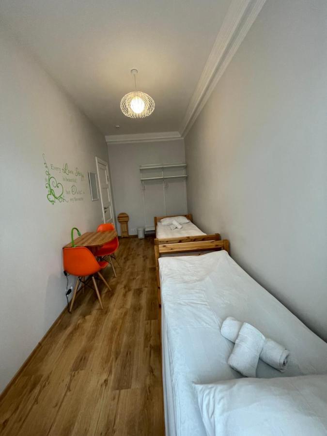 Orange Cat Rooms Riga Ngoại thất bức ảnh