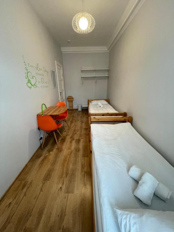 Orange Cat Rooms Riga Ngoại thất bức ảnh